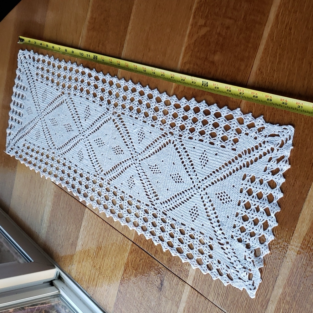 Handmade doili table decor 9